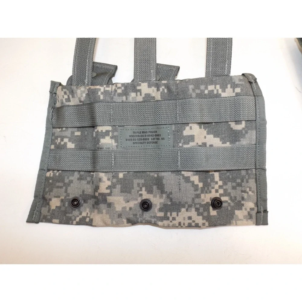 US Triple 3 Magazine pouch & Single Side Pouch: both MOLLE II ACU Digital Camo